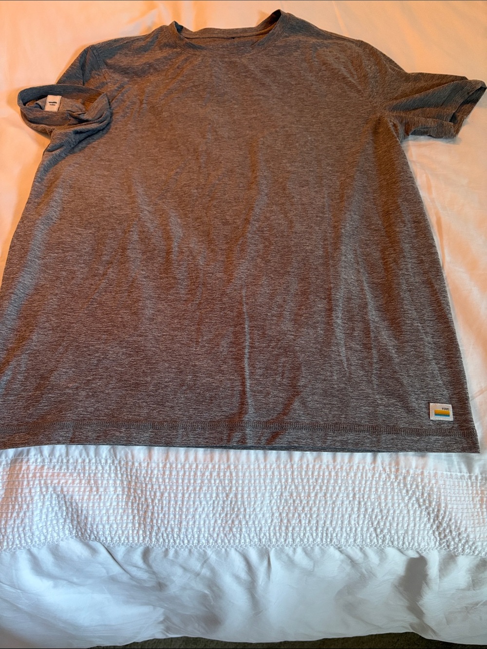 Vuori Men's Gray Crewneck T-Shirt